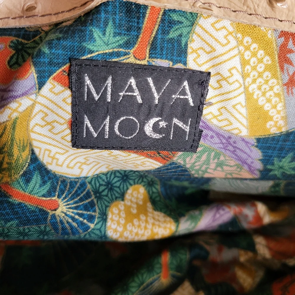 Maya Moon Handcrafted One-of-a-Kind Ostrich Handbag With Bamboo Handles. - Picture 5 of 16